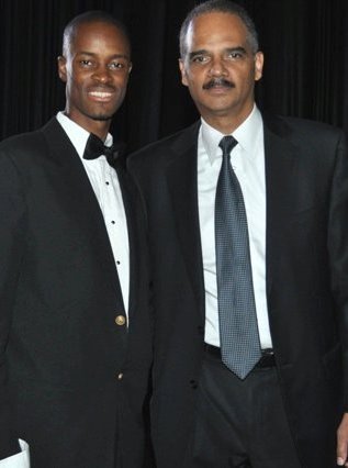 Eric-Holder_Ib-Dabo Ib and Eric Holder, Jr. (former United States Attorney General) in Washington, D.C. in 2010.