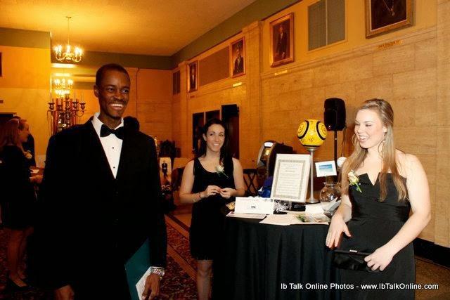 Ib-Dabo_Oscar-3 Ib attending an Oscar Night America party.