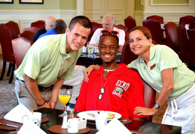 Ib with some new friends at the Old Oaks Country Club, New Jersey in 2012.