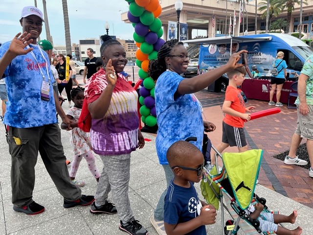 Ib and His Family at the HLAA Walk4Hearing