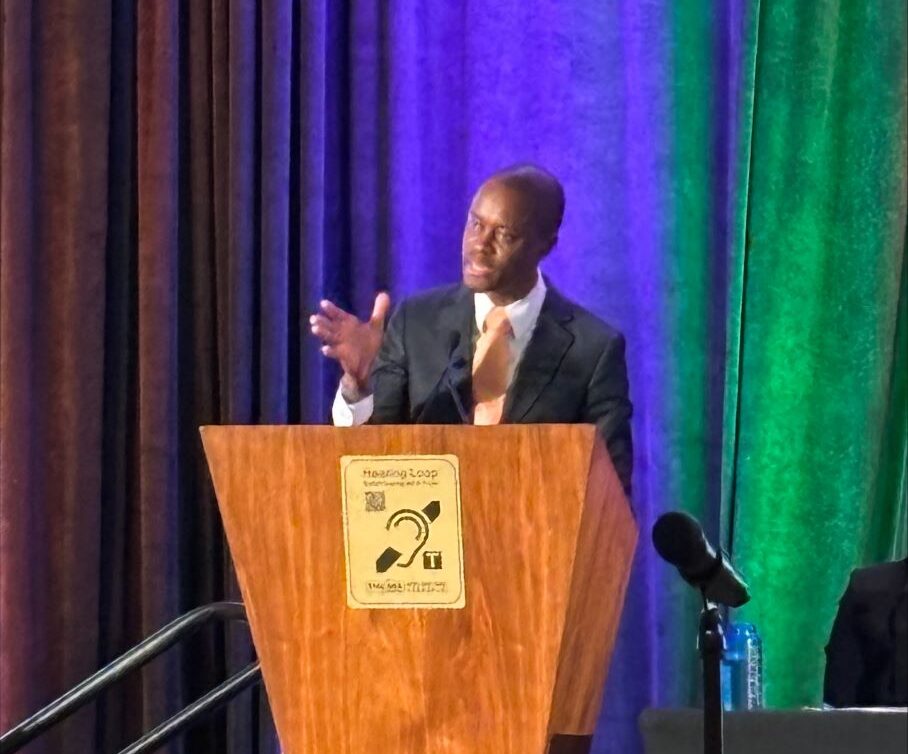 Ib Dabo Speaking at a Convention